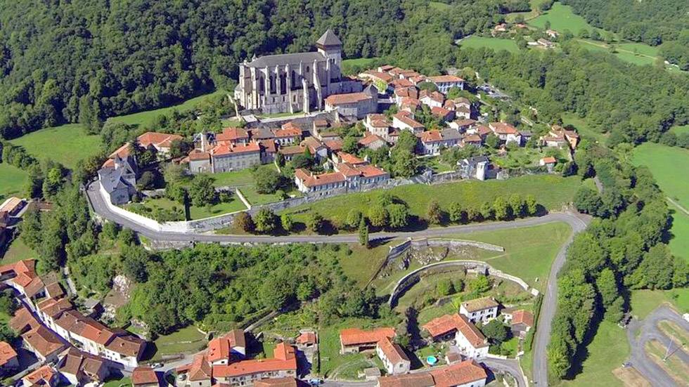 vue aérienne de St-Bertrand vue aérienne de St-Bertrand
